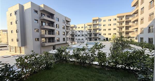 Gaziemir Aktepe’de Satılık Havuz Manzaralı Bahçeli 2+1 Daire - 362156