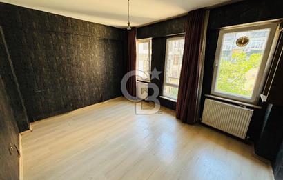 HASEKİ TRAMVAYIN YANIBAŞINDA ASANSÖRLÜ KİRALIK KOMPLE BİNA