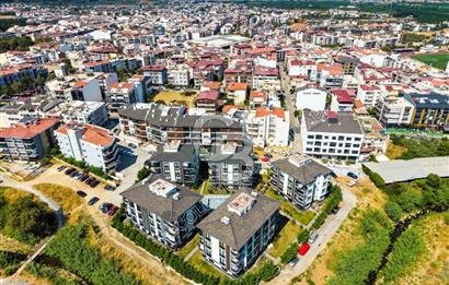 Davutlar Yeşilvadi Sitesinde Satılık 2+1 Daire Fırsat Fiyatıyla!