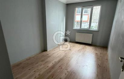 Eyüp Silahtarağada Geniş Salonlu, Asansörlü Satılık 2+1 Daire