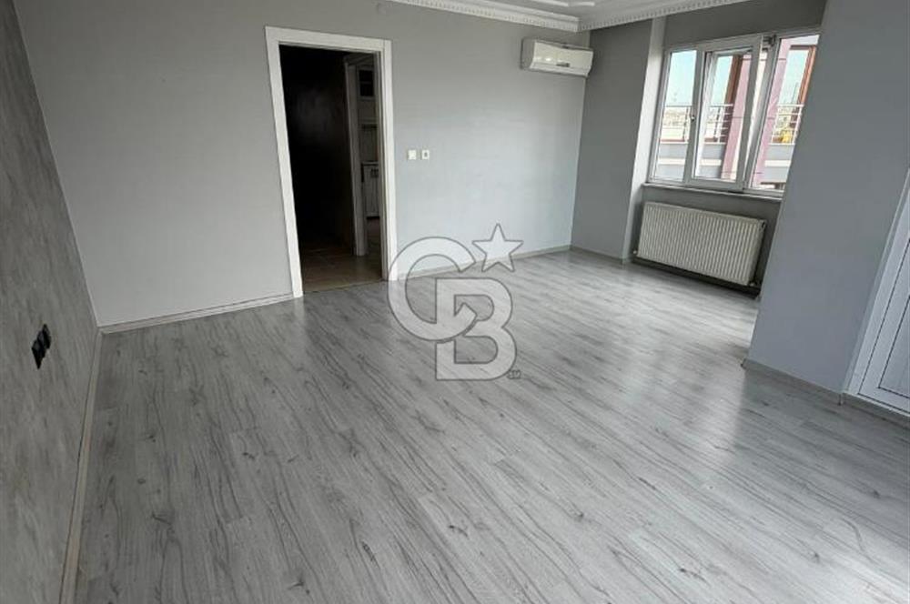 Eyüp Silahtarağada Geniş Salonlu, Asansörlü Satılık 2+1 Daire