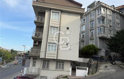 Eyüp Silahtarağada Geniş Salonlu, Asansörlü Satılık 2+1 Daire