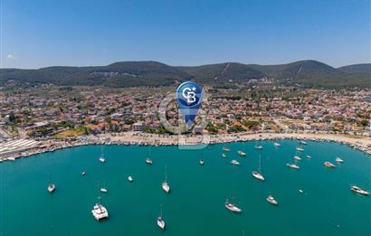 Urla ÇeşmealtıDeniz Manzaralı Satılık 4+1 Müstakil Villa