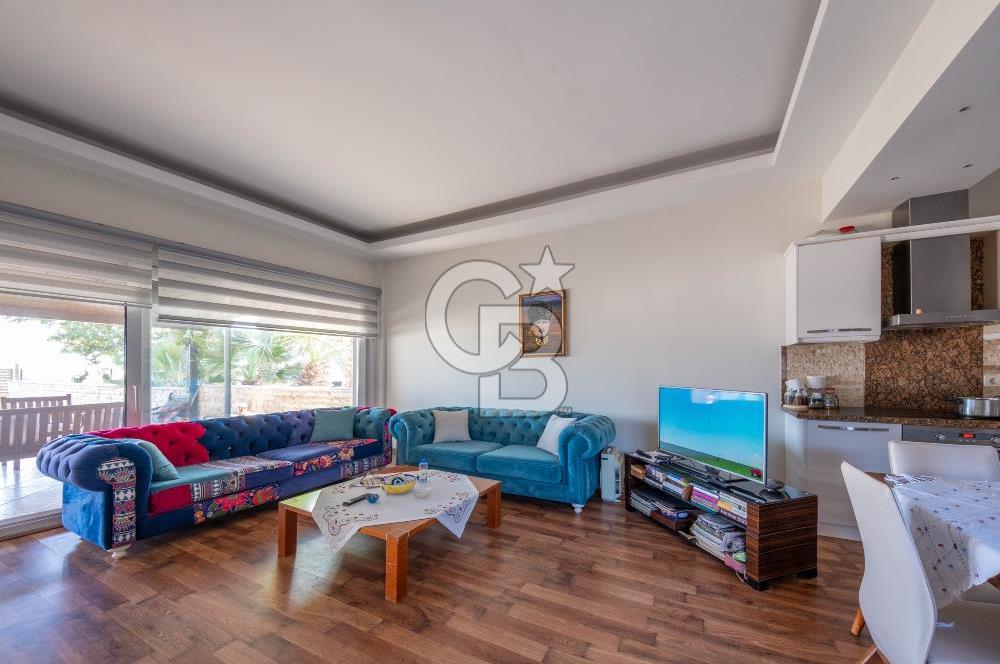 Urla ÇeşmealtıDeniz Manzaralı Satılık 4+1 Müstakil Villa