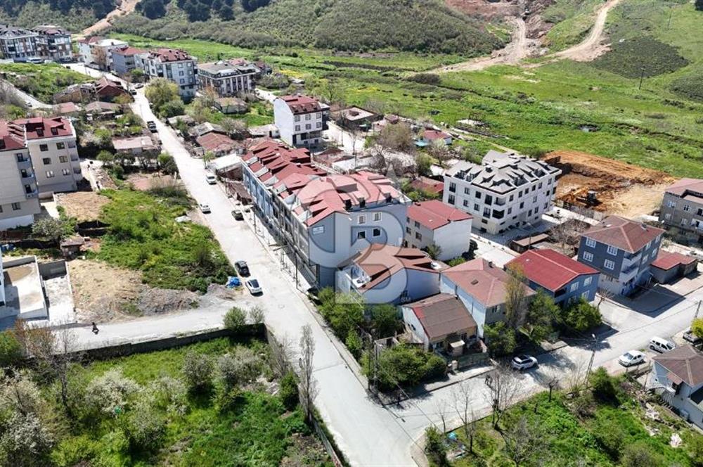 ARNAVUTKÖY HARAÇÇI MAHALLESİNDE 148 m² İMARLI KÖŞE ARSA