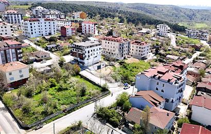 ARNAVUTKÖY HARAÇÇI MAHALLESİNDE 148 m² İMARLI KÖŞE ARSA