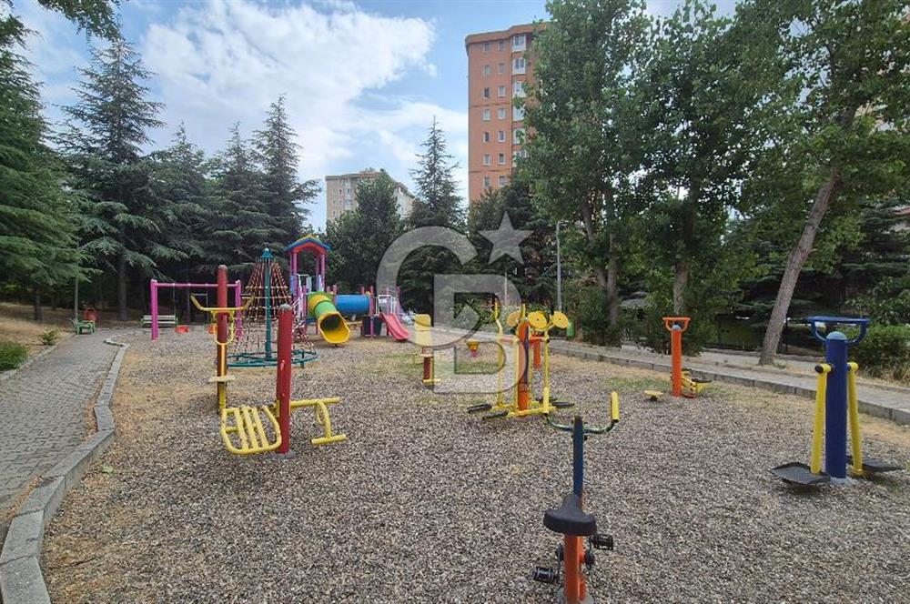 ÇİĞDEM, DÜNYA BİR VADİ SİTESİ ARA KATTA 3+1 SATILIK DAİRE