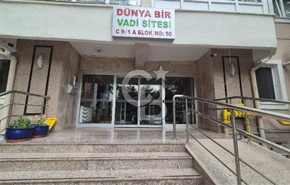 ÇİĞDEM, DÜNYA BİR VADİ SİTESİ ARA KATTA 3+1 SATILIK DAİRE