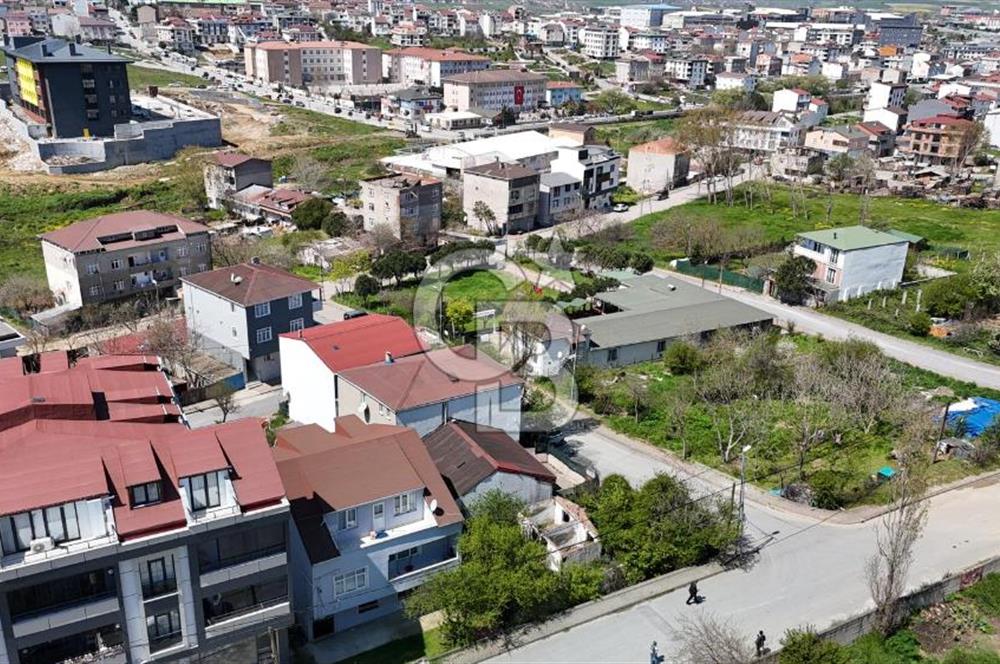 ARNAVUTKÖY HARAÇÇI MAHALLESİNDE 148 m² İMARLI KÖŞE ARSA