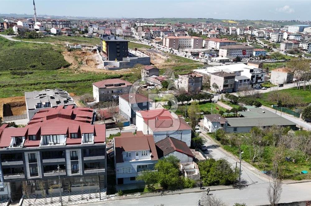 ARNAVUTKÖY HARAÇÇI MAHALLESİNDE 148 m² İMARLI KÖŞE ARSA