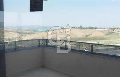 Esentepe de 4+1, 180 m2net Panoromik Göl Manzaralı Kiralık Daire