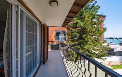 Urla ÇeşmealtıDeniz Manzaralı Satılık 4+1 Müstakil Villa