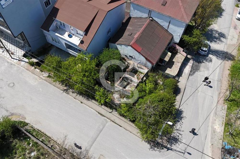 ARNAVUTKÖY HARAÇÇI MAHALLESİNDE 148 m² İMARLI KÖŞE ARSA