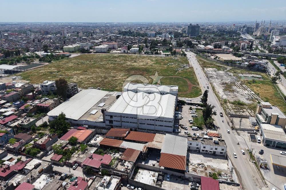 D400 Karayoluna Cepheli 20000 m2 Kapalı Fabrika Depo