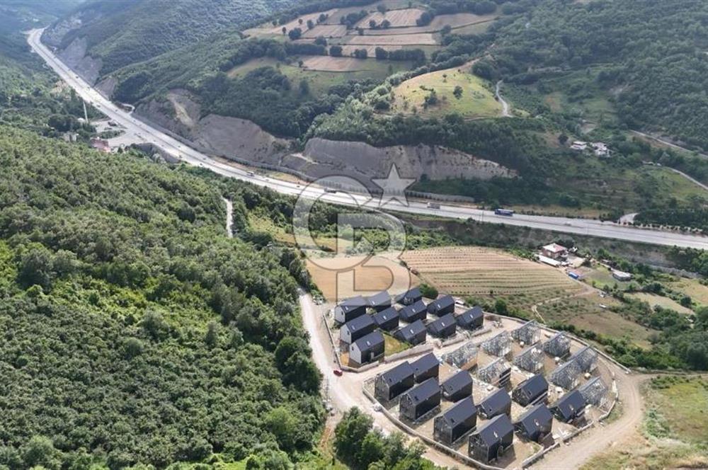Site İçinde Doğa Manzaralı Havuzlu Lüks Satılık Villa