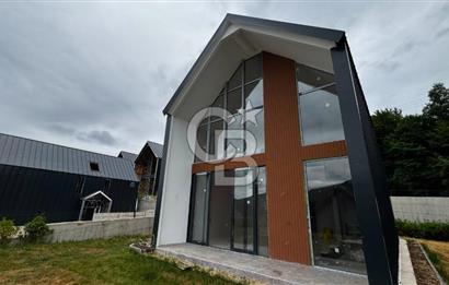 Site İçinde Doğa Manzaralı Havuzlu Lüks Satılık Villa
