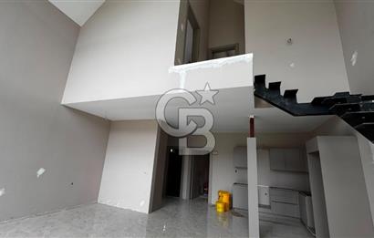 Site İçinde Doğa Manzaralı Havuzlu Lüks Satılık Villa