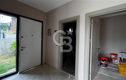 Site İçinde Doğa Manzaralı Havuzlu Lüks Satılık Villa