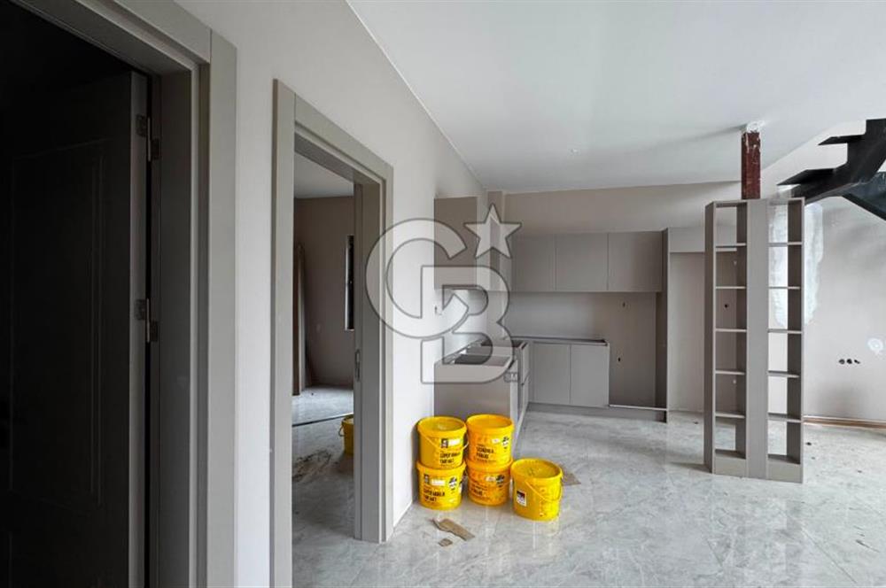 Site İçinde Doğa Manzaralı Havuzlu Lüks Satılık Villa