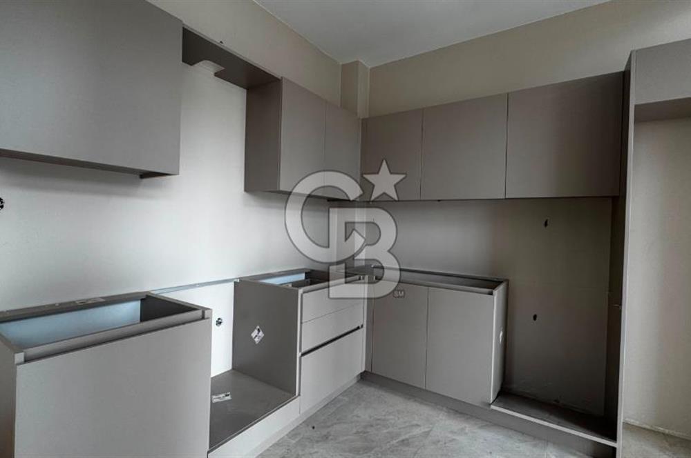 Site İçinde Doğa Manzaralı Havuzlu Lüks Satılık Villa