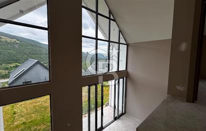 Site İçinde Doğa Manzaralı Havuzlu Lüks Satılık Villa
