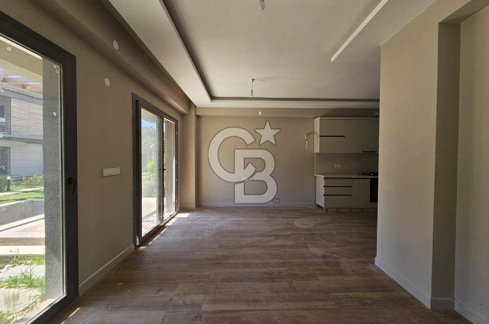 Ayvalık Altınova'da Müstakil Havuzlu Kiralık 3+1 Dubleks