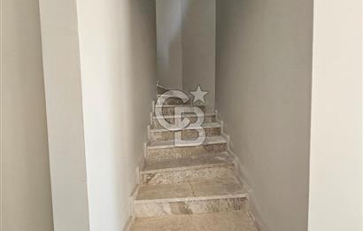 Ayvalık Altınova'da Müstakil Havuzlu Kiralık 3+1 Dubleks