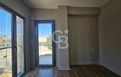 Ayvalık Altınova'da Müstakil Havuzlu Kiralık 3+1 Dubleks