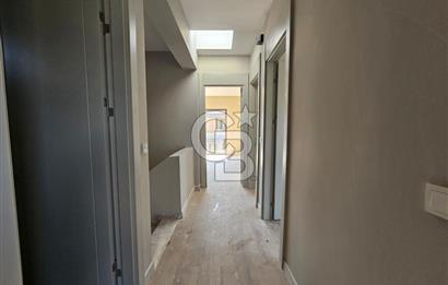 Ayvalık Altınova'da Müstakil Havuzlu Kiralık 3+1 Dubleks