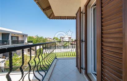 Urla ÇeşmealtıDeniz Manzaralı Satılık 4+1 Müstakil Villa