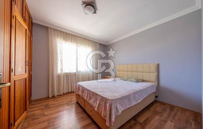 Urla ÇeşmealtıDeniz Manzaralı Satılık 4+1 Müstakil Villa