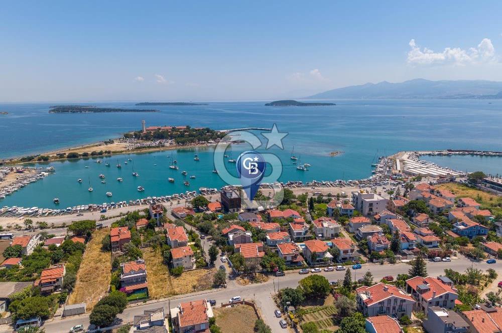 Urla ÇeşmealtıDeniz Manzaralı Satılık 4+1 Müstakil Villa