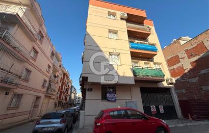 İZMİR GAZİEMİR YEŞİL MAHALLESİNDE SATILIK 4+1 KÖŞE DAİRE