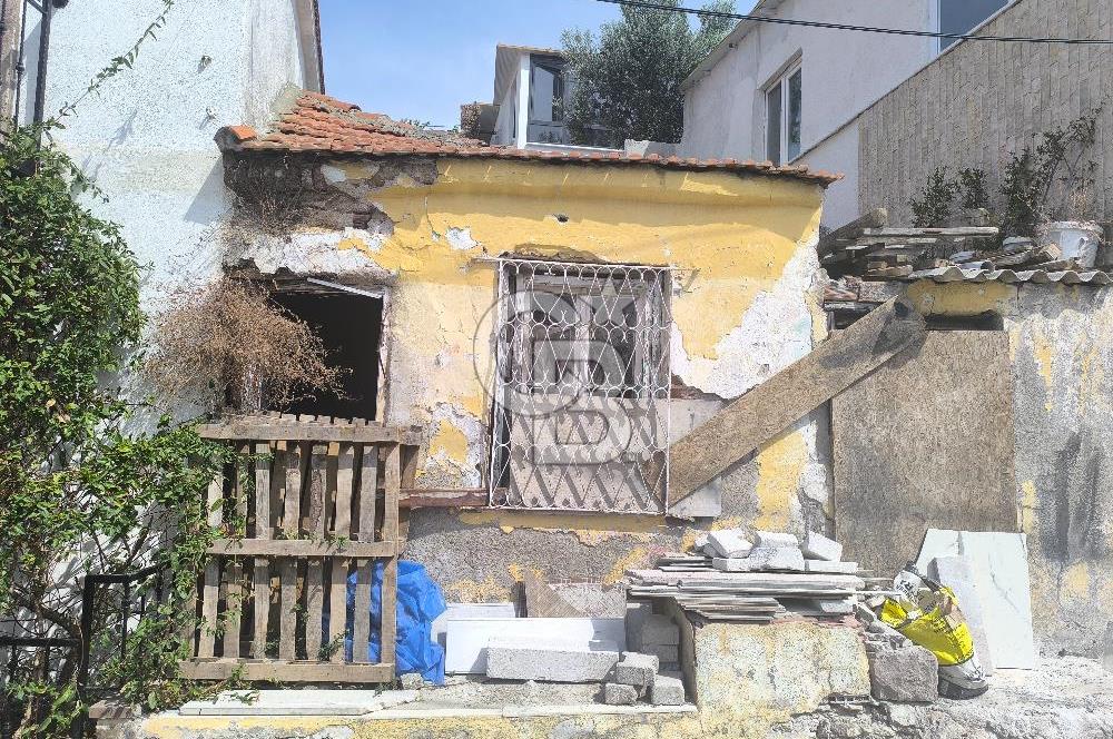  AYVALIK'IN TARİHİ RUM MAHALLESİ'NDE RESTORASYONLUK TAŞ EV FIRSATI 