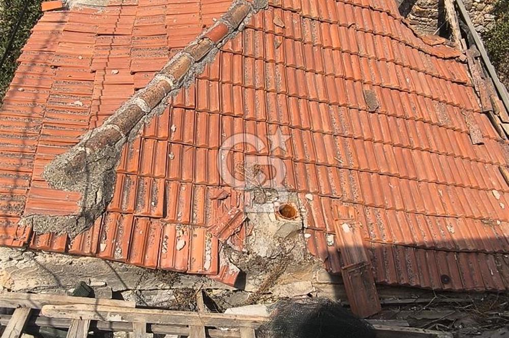  AYVALIK'IN TARİHİ RUM MAHALLESİ'NDE RESTORASYONLUK TAŞ EV FIRSATI 