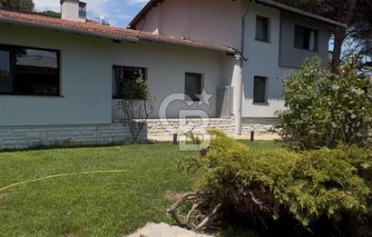 Dragos’ta sıradışı müştemilatlı kış bahçeli özel tasarım villa