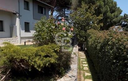 Dragos’ta sıradışı müştemilatlı kış bahçeli özel tasarım villa