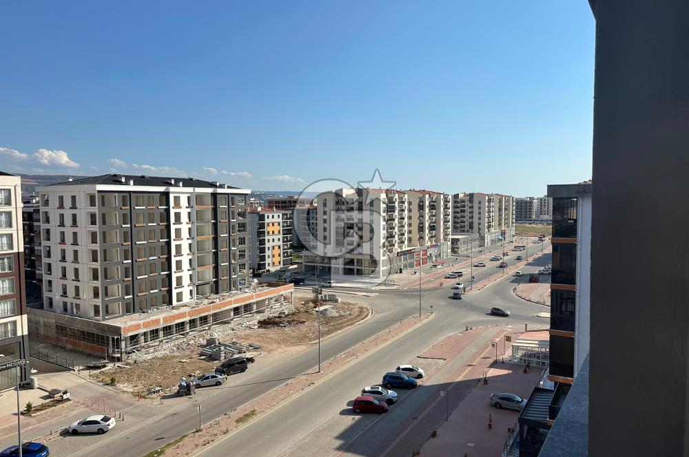 Çanakkale Merkez Karacaören Caddesi Üzeri Geniş Sıfır 3+1 Daire