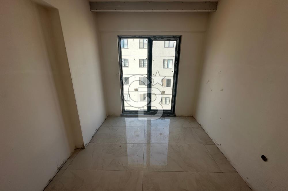 Çanakkale Merkez Karacaören Caddesi Üzeri Geniş Sıfır 3+1 Daire