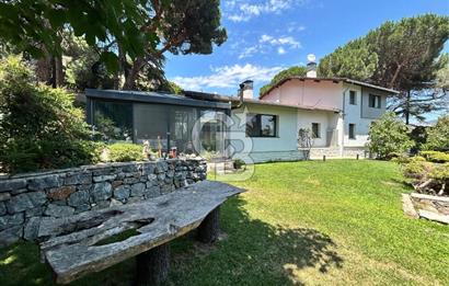 Dragos’ta sıradışı müştemilatlı kış bahçeli özel tasarım villa