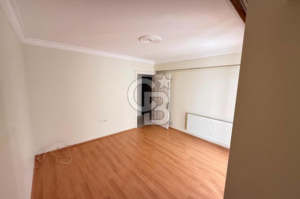 İZMİR GAZİEMİR YEŞİL MAHALLESİNDE SATILIK 4+1 KÖŞE DAİRE