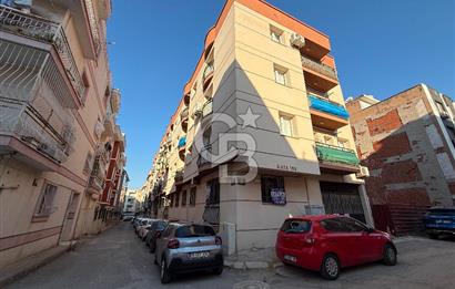 İZMİR GAZİEMİR YEŞİL MAHALLESİNDE SATILIK 4+1 KÖŞE DAİRE