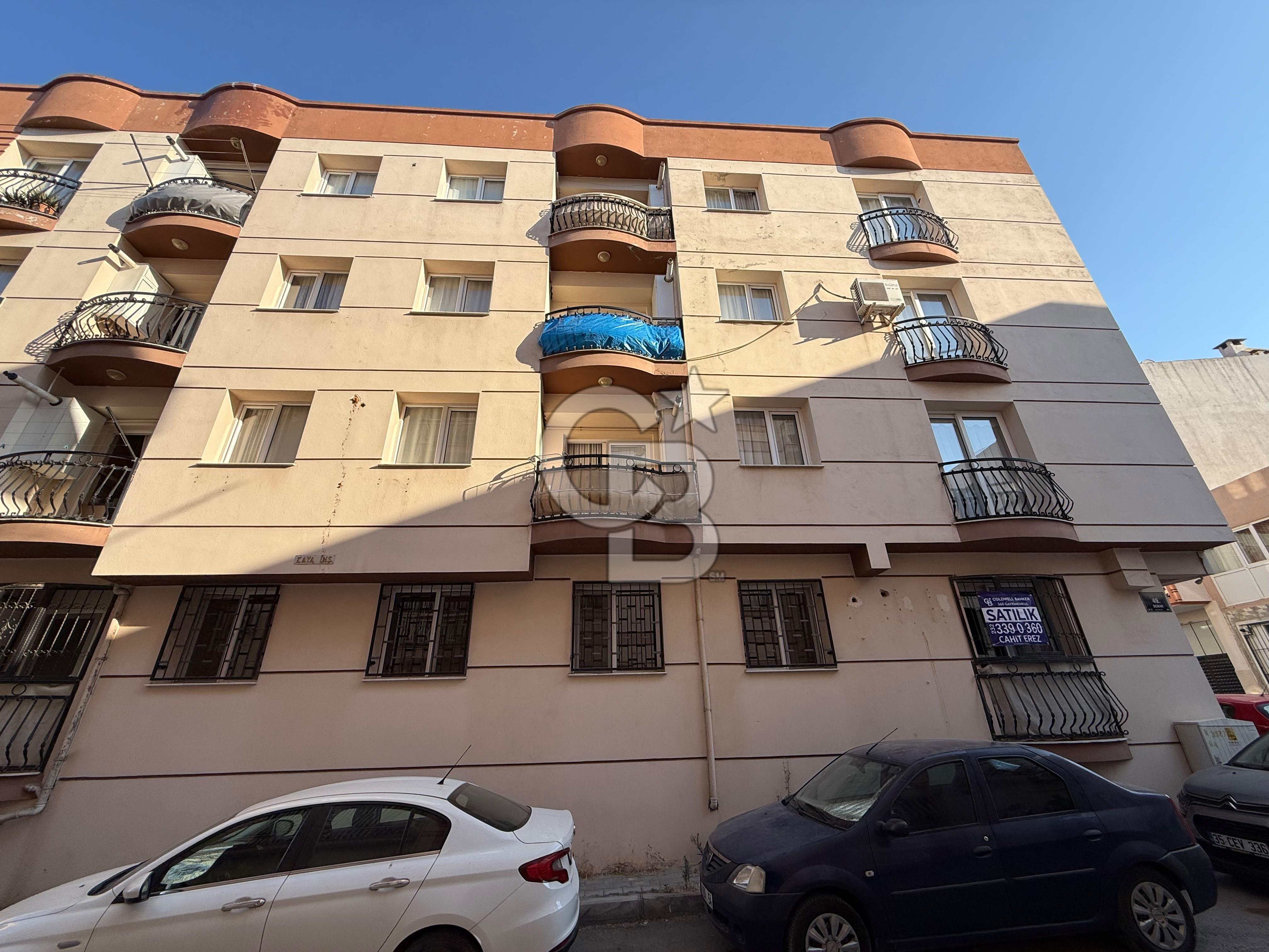 İZMİR GAZİEMİR YEŞİL MAHALLESİNDE SATILIK 4+1 KÖŞE DAİRE