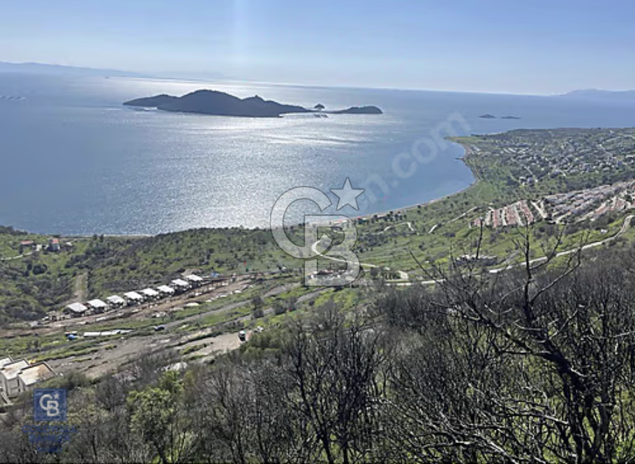 DİKİLİ ÇANDARLIDA DENİZ MANZARALI YATIRIMLIK ARSA