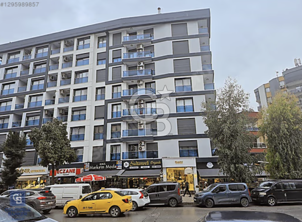 Bornova Özkanlar Bölge Metro Yakını Yeni Binada 3+1 Site İçi