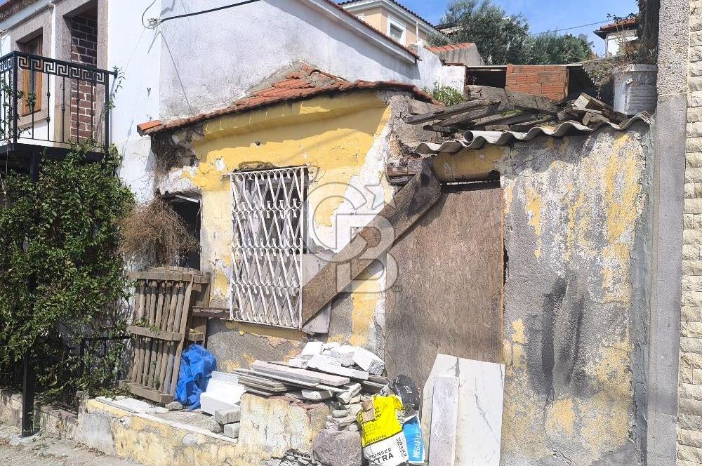  AYVALIK'IN TARİHİ RUM MAHALLESİ'NDE RESTORASYONLUK TAŞ EV FIRSATI 
