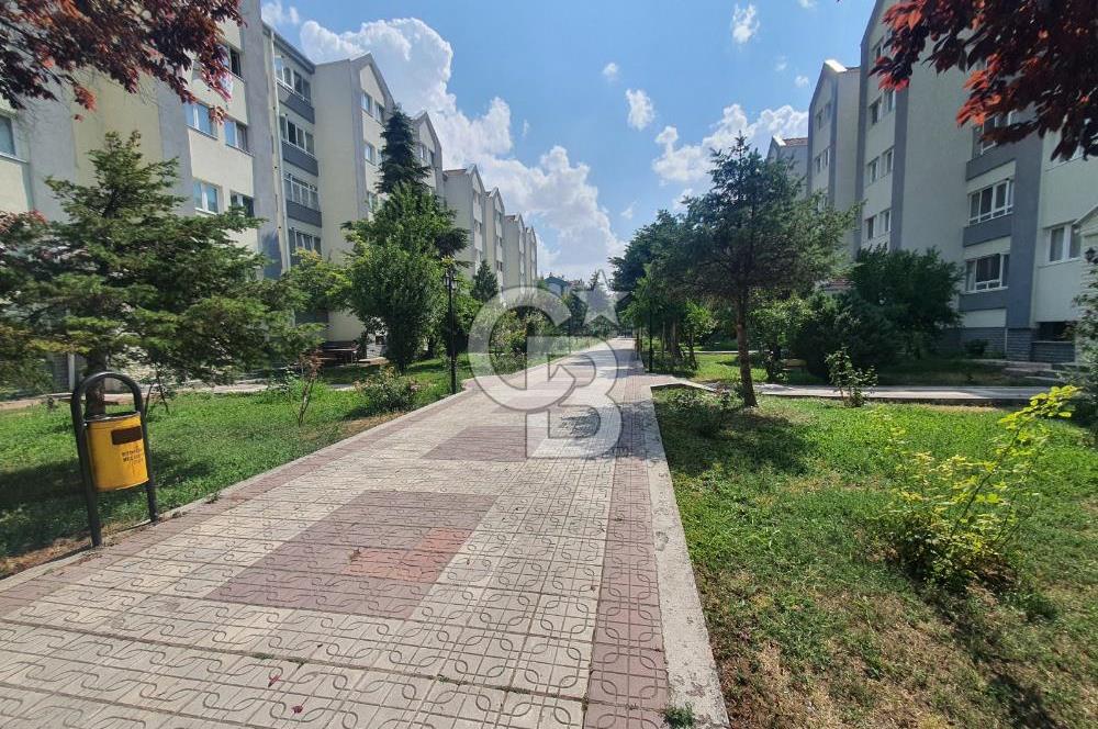 ETİMESGUT TOPÇU MAHALLESİNDE SİTE İÇERİSİNDE 3+1 SATILIK DAİRE