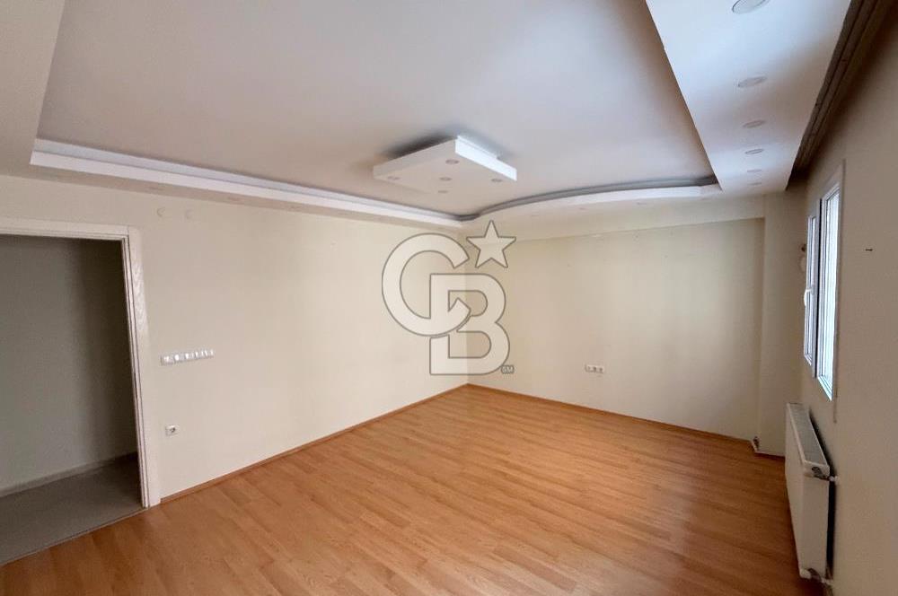 İZMİR GAZİEMİR YEŞİL MAHALLESİNDE SATILIK 4+1 KÖŞE DAİRE