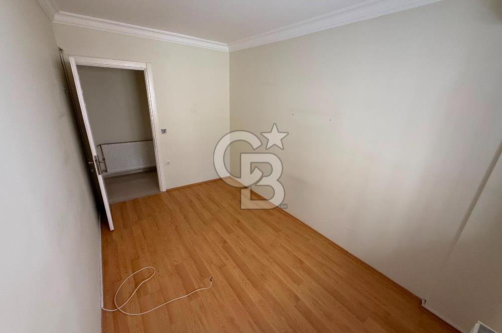 İZMİR GAZİEMİR YEŞİL MAHALLESİNDE SATILIK 4+1 KÖŞE DAİRE