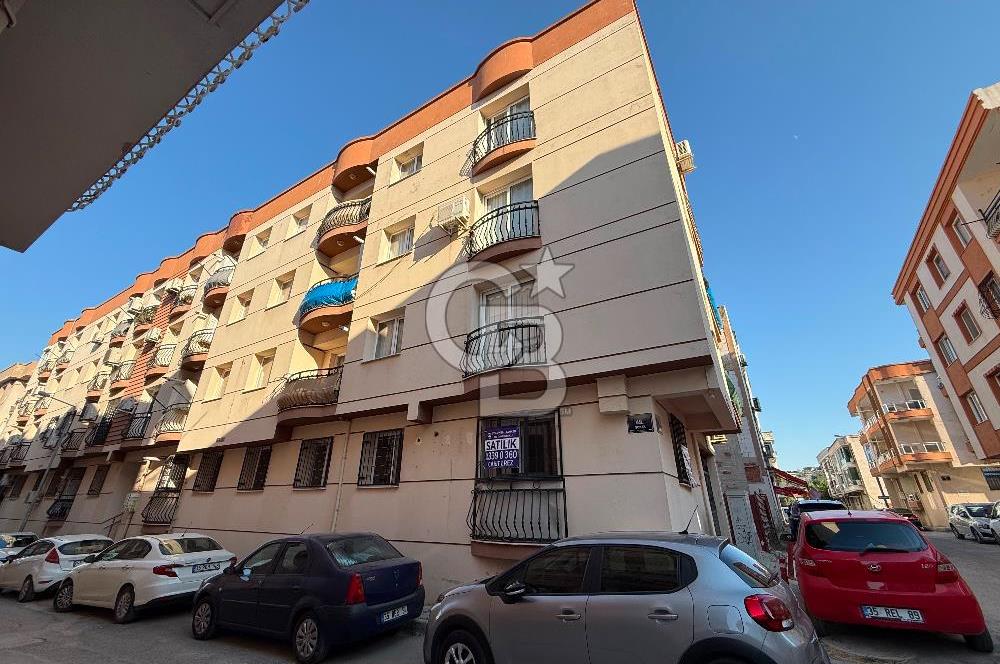 İZMİR GAZİEMİR YEŞİL MAHALLESİNDE SATILIK 4+1 KÖŞE DAİRE